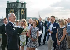 Auch das gesellige Beisammensein wird gepflegt, z. B. beim Empfang nach der Stifterkonferenz (Bild: Uli Benz/TUM)